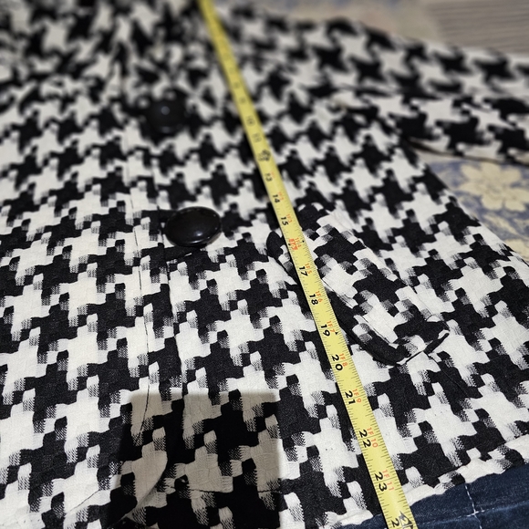 Multiples Brand - Black and White Houndstooth Pea Coat, Size L - Picture 8 of 9